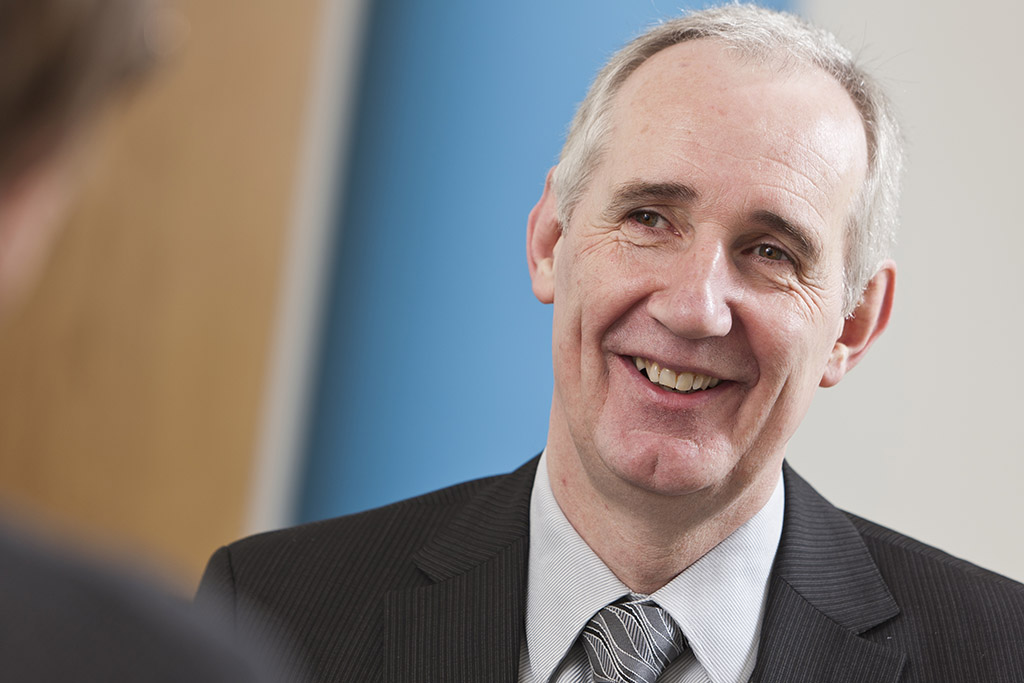 Leo Quinn chief executive Balfour Beatty new USE THIS